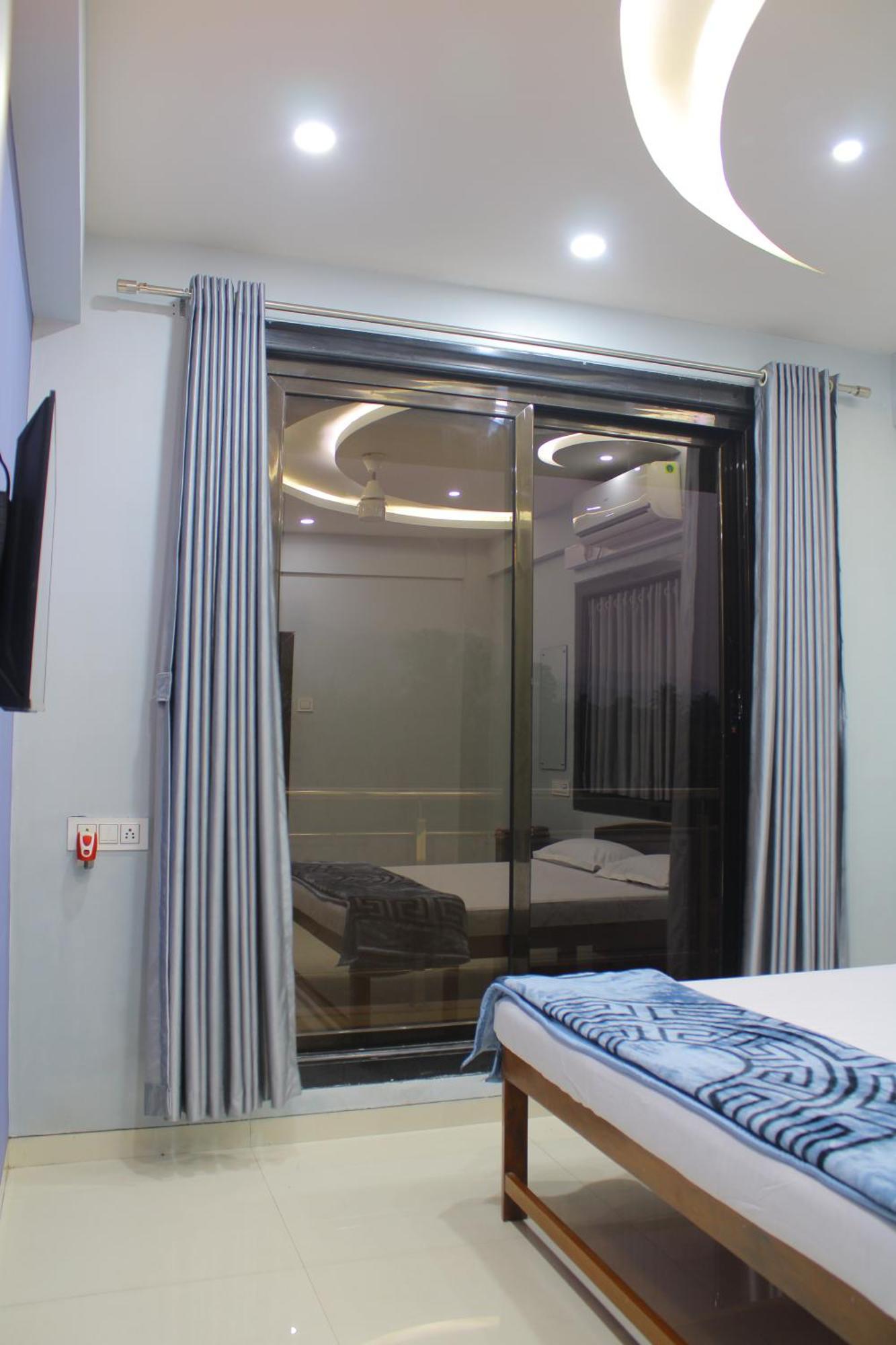 Sukhakarta Holiday Home Alibág Kültér fotó